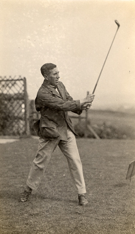 Henry Longhurst playing golf in 1944